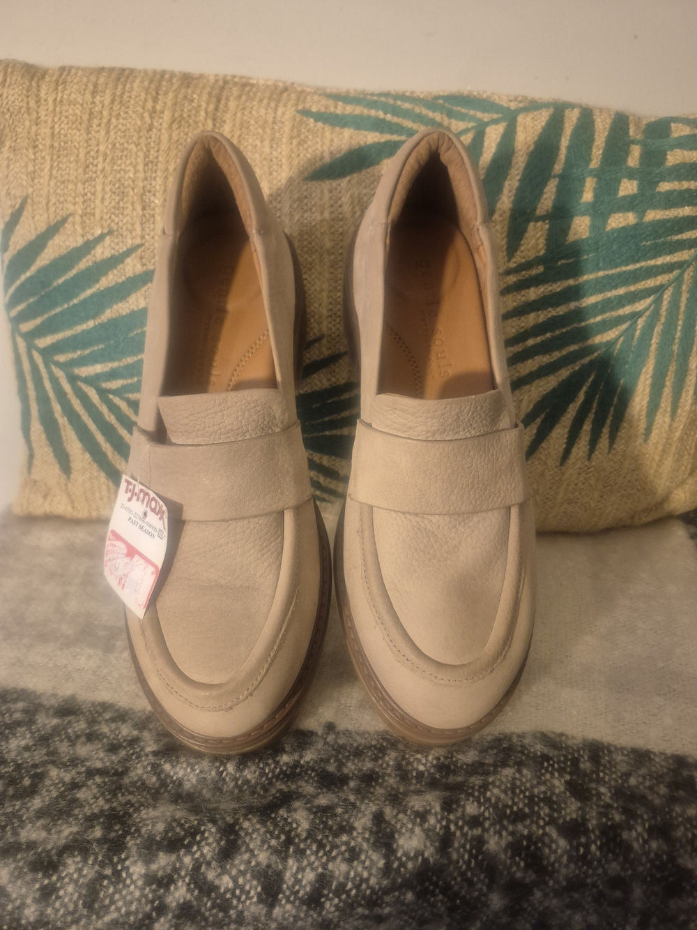 Gentle Souls By Kenneth Cole Brenda Lug Loafers Leather Mushroom Tan Sz 9.5